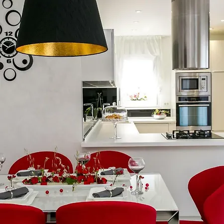 And Studio Giovanni 2 *