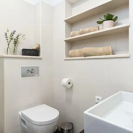 Apartment And Studio Giovanni 2 Trogir