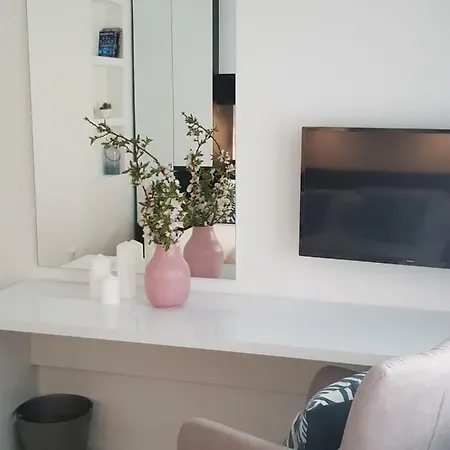 Apartment And Studio Giovanni 2 *