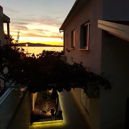 Apartment And Studio Giovanni 2 *
